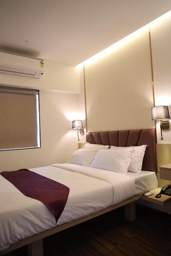 Hotel Vishal Hall Mumbai Exterior foto
